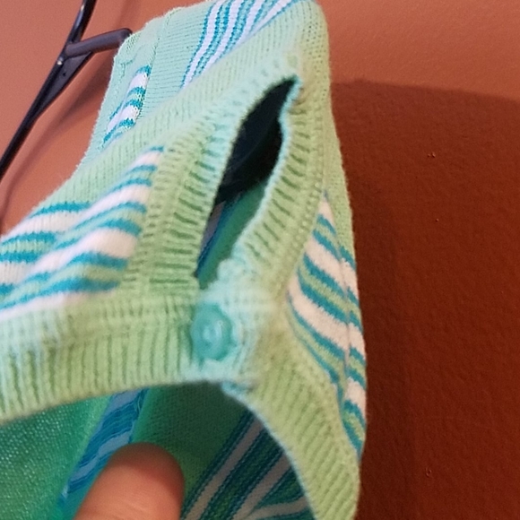 Top - Picture 2 of 2